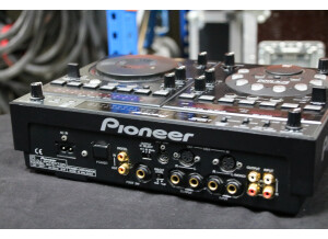 Pioneer EFX-1000 (26416)