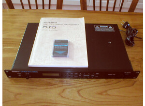 Roland D 110 01
