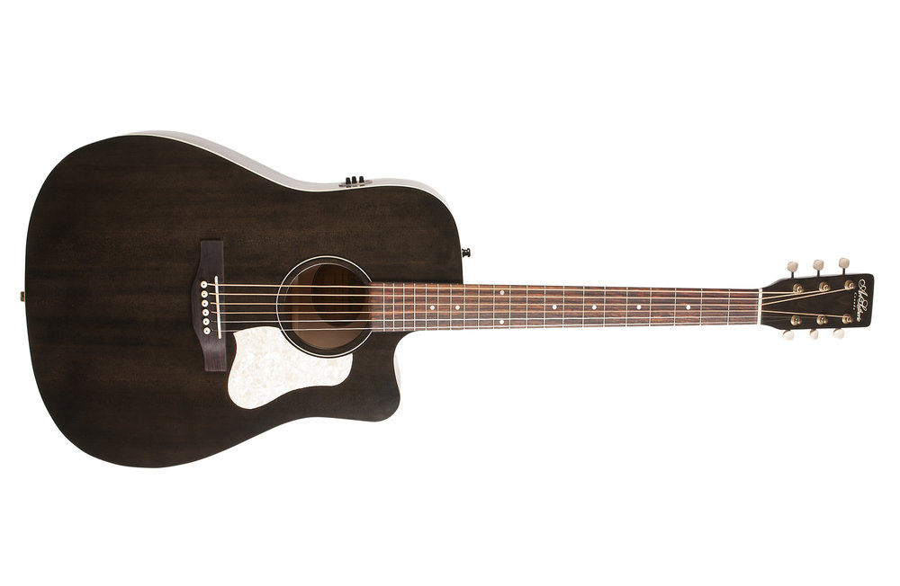 Art &amp; Lutherie Americana CW : 42463 Americana FadedBlack CW Q1T angled