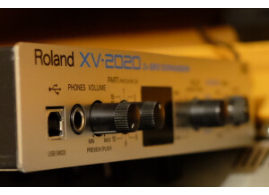 Roland XV-2020 (2410)