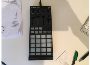 Native Instruments Traktor Kontrol F1 (4238)
