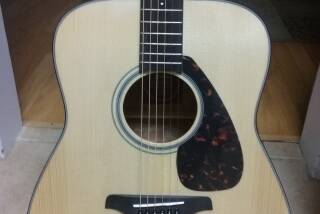 Yamaha FG800