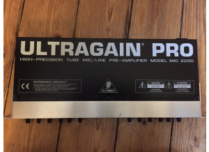Behringer Ultragain Pro MIC2200 (66700)