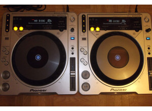 Pioneer CDJ-800MK2