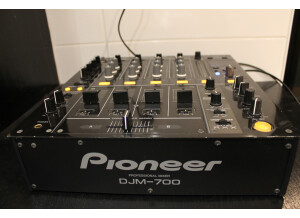 Pioneer DJM-700-K (45030)