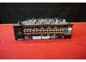 Behringer DJX750 (92651)