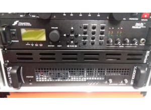 Fractal Audio Systems Axe-Fx (76727)