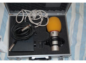 AKG SolidTube (87045)