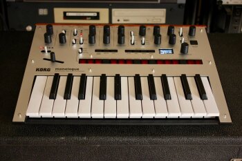Korg Monologue : Monologue 3 Korg Monologue : Monologue 3