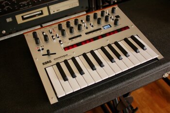 Korg Monologue : Monologue 4 Korg Monologue : Monologue 4