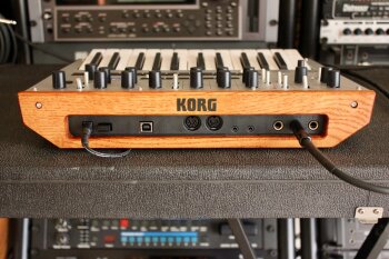 Korg Monologue : Monologue 13 Korg Monologue : Monologue 13