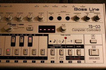 Roland TB-03 : TB 03 8 Roland TB-03 : TB 03 8