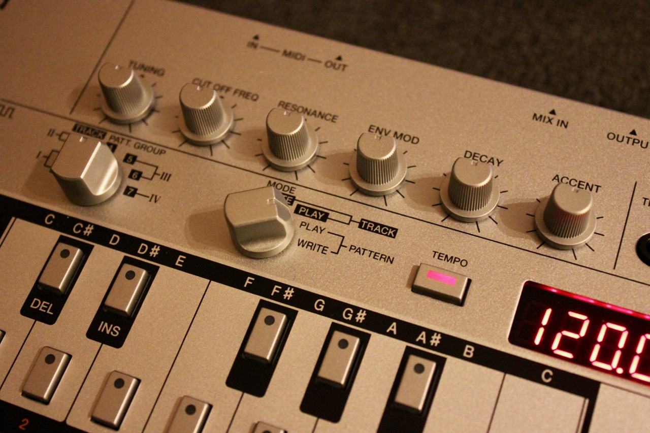 Roland TB-03 : TB 03 11