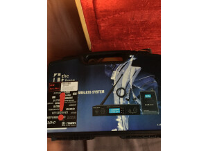 The T.bone IEM 100 (42503)