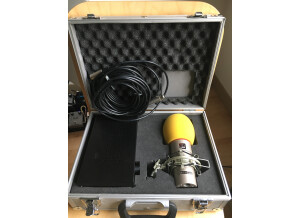AKG SolidTube (30085)