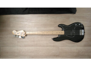 Squier Matt Freeman Precision Bass (2875)