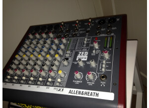 Allen & Heath ZED-10FX (24012)