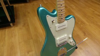 Fender American Professional Jazzmaster : 14 Fender American Professional Jazzmaster : 14