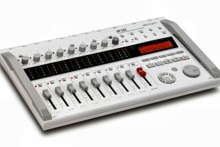 Zoom R16