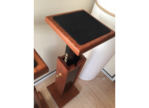 Zaor Monitor Stand Cherry (81846)