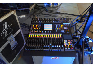 Tascam DM-24 (34498)