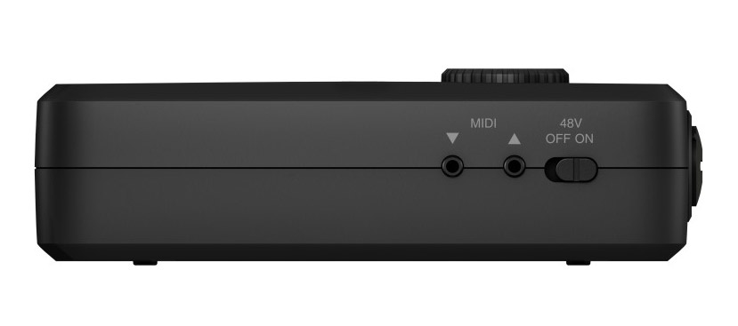 ikc L 04 iRig PRO IO sx side