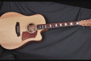 Cole Clark FL2AC Bunya/Maple