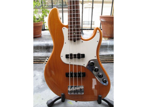 Fender American Deluxe Series - Jazz Bass Rw Amber