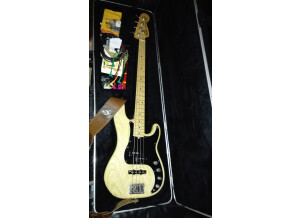 Fender American Deluxe Precision Bass [2010-2015] (93533)