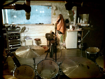Mono Room 6 Mono Room 6