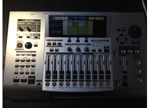 Boss BR-1200CD Digital Recording Studio (9785)