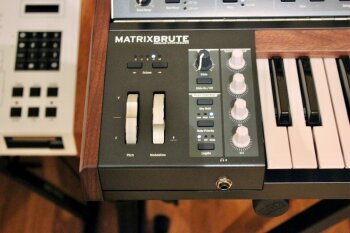 Arturia MatrixBrute : Arturia MatrixBrute Arturia MatrixBrute : Arturia MatrixBrute