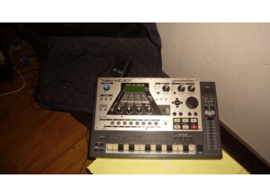 Roland MC-307 (33077)