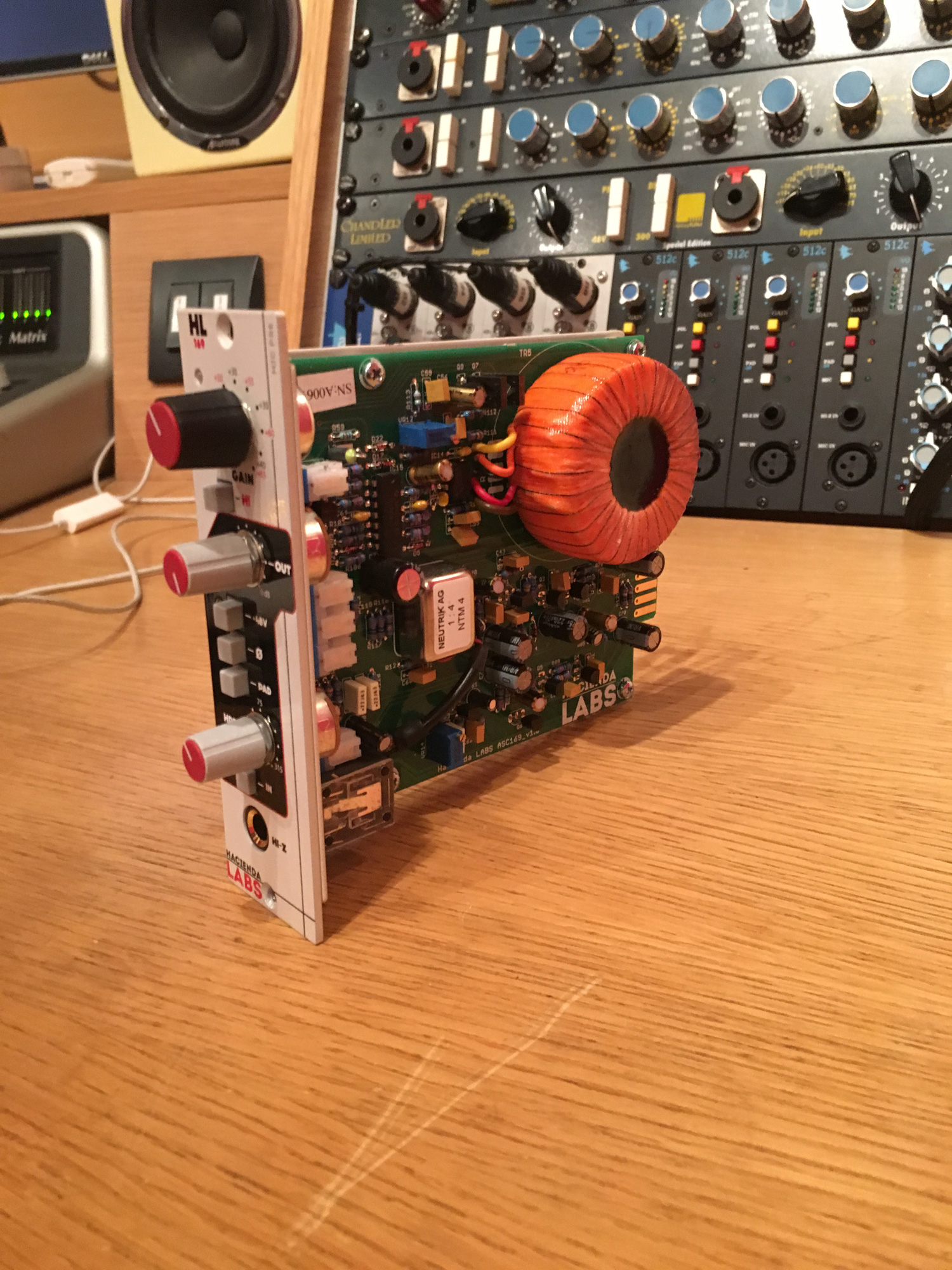 Hacienda Labs HL 169 : HL 169 Side