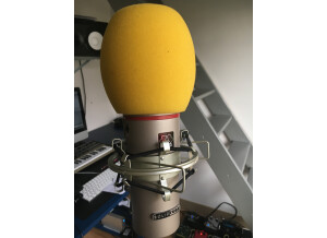 AKG SolidTube (64829)