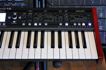 Behringer DeepMind12 : Behringer DeepMind12 (70209) Behringer DeepMind12 : Behringer DeepMind12 (70209)