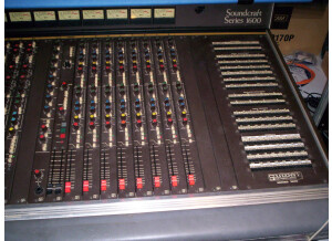 Soundcraft Series 1600 (5047)