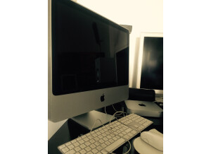 Apple iMac 20 pouces Core 2 Duo 2,4 gHz  (81859)