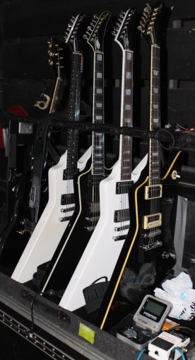 joelguitar.JPG joelguitar.JPG