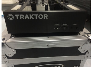 Native Instruments Traktor Kontrol Z2 (12522)