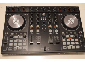 Native Instruments Traktor Kontrol S4 mk2 (68115)