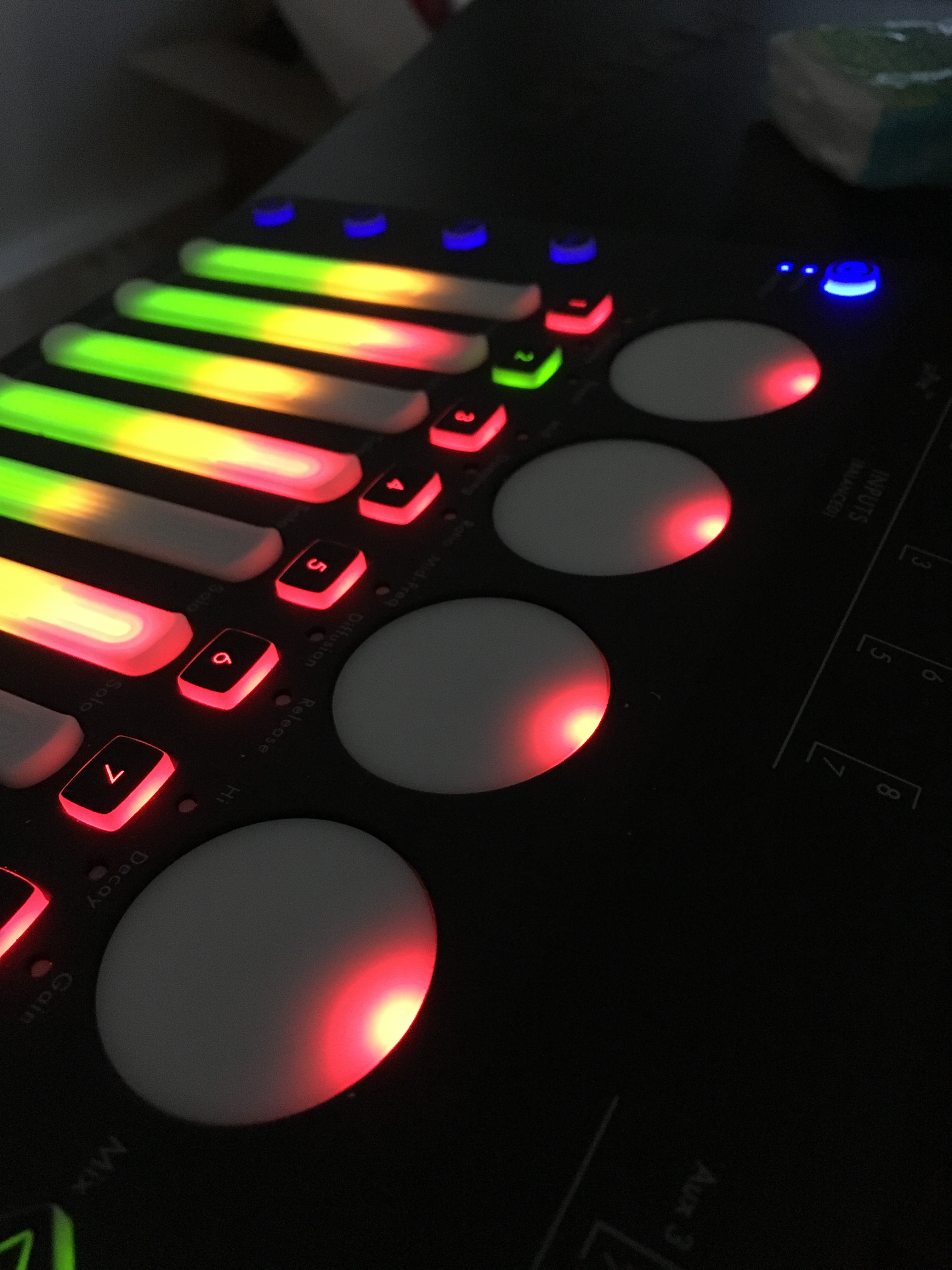 Keith McMillen Instruments K-Mix : C'est beau un K-Mix la nuit 
