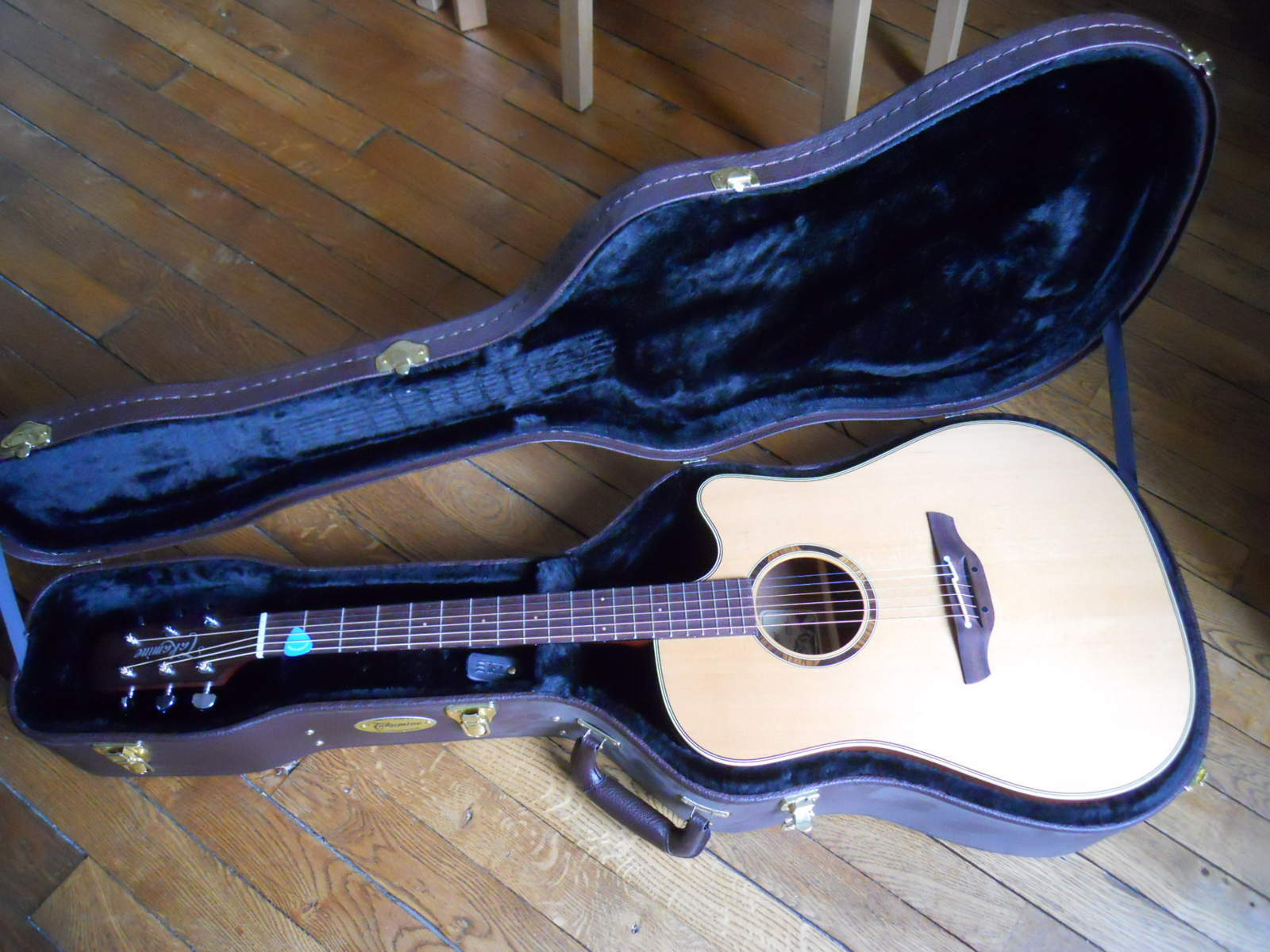 Takamine ETN10C
