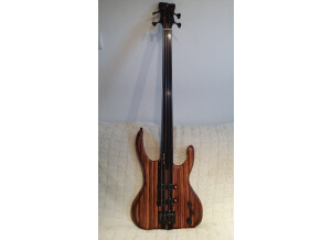 Luthier Pendennis fretless 4 zebrano (45315)