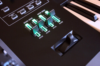 Roland SYSTEM-8 : Roland SYSTEM-8 (40546) Roland SYSTEM-8 : Roland SYSTEM-8 (40546)