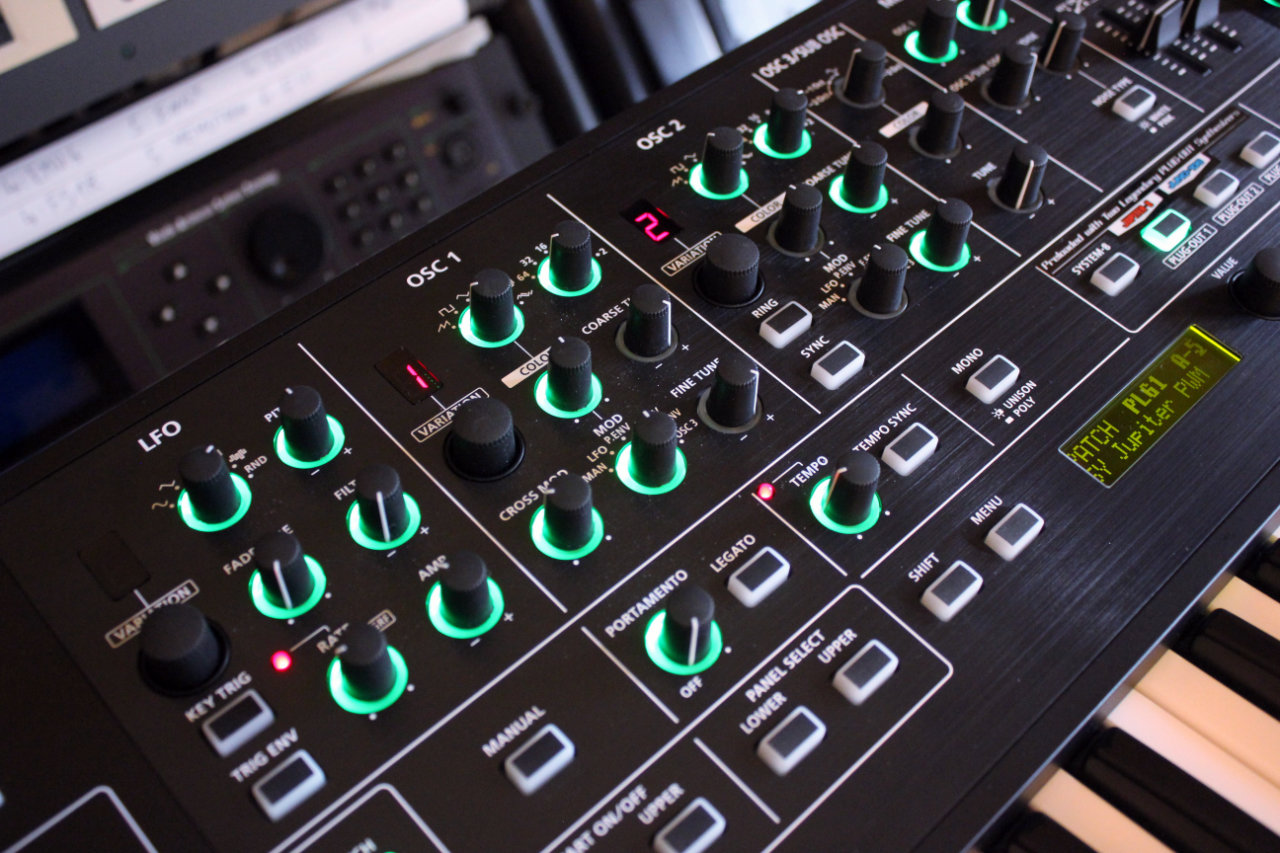 Roland SYSTEM-8 : System 8 2tof 10.JPG