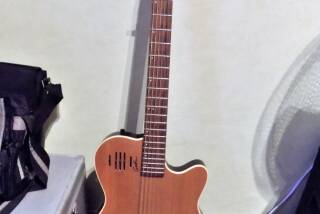 Godin A6 Ultra
