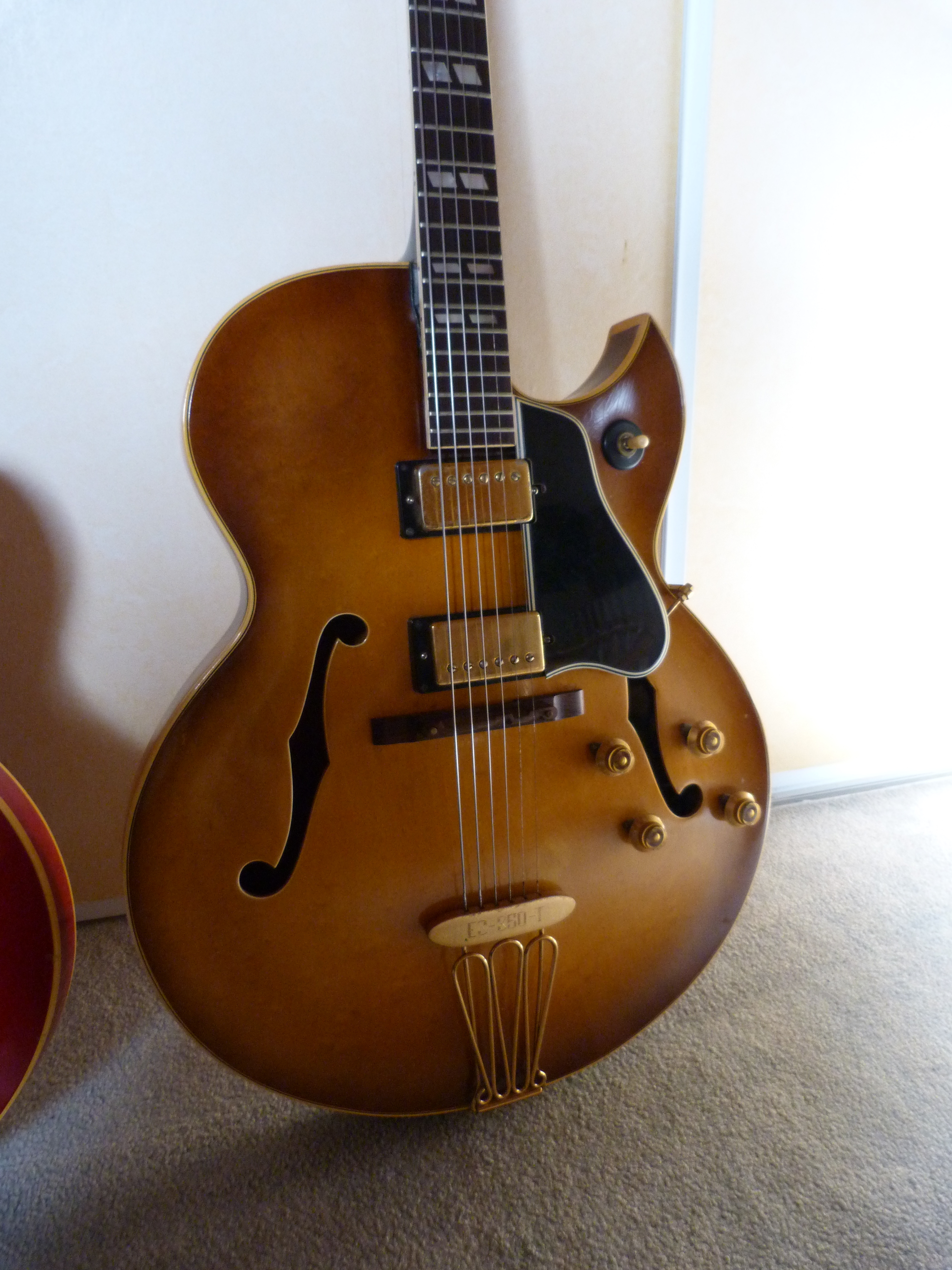 VD - échge Gibson ES 350 TD  sunb patiné marbré de 1962