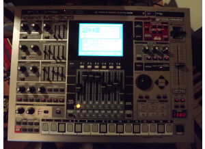 Roland MC-909 Sampling Groovebox (7427)