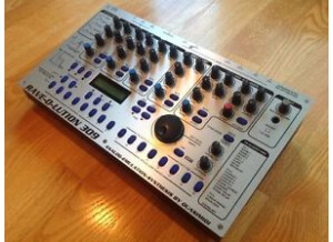 Quasimidi Rave-O-Lution 309 (20554)